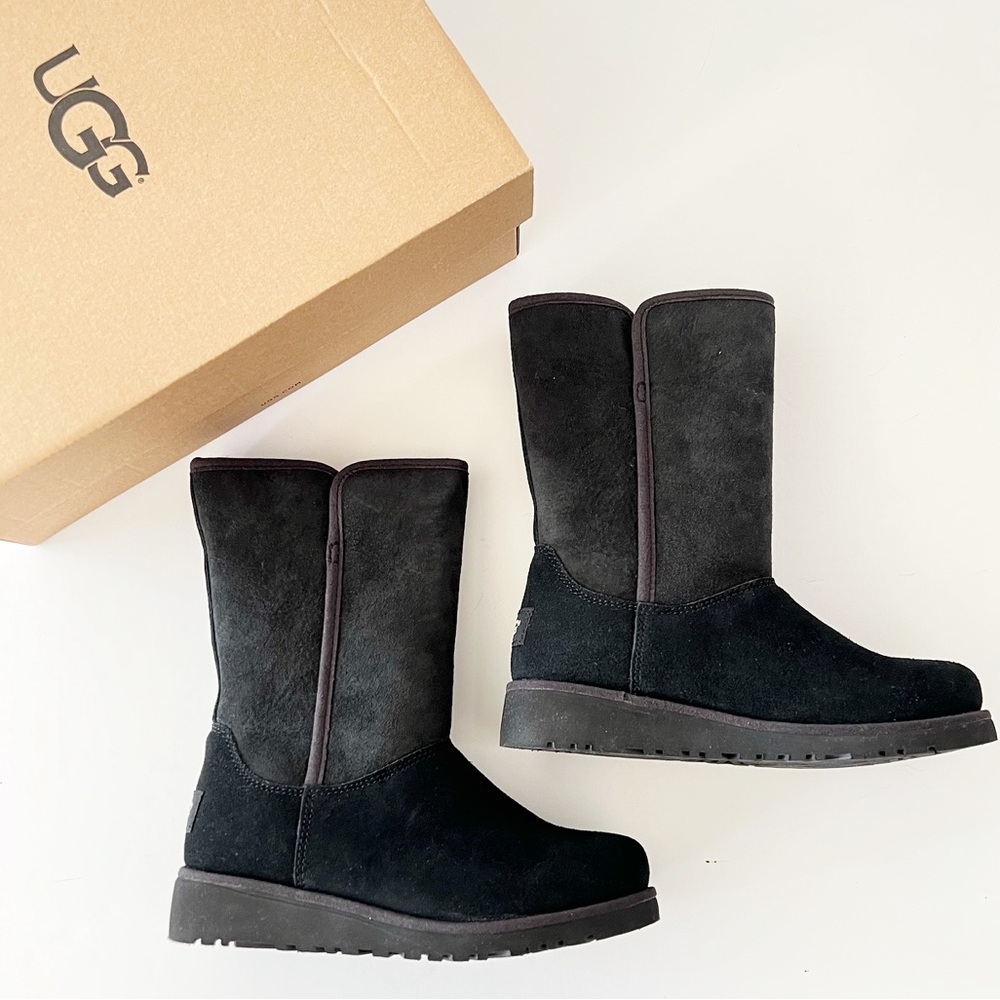 New Uggs Alexey Black Boots